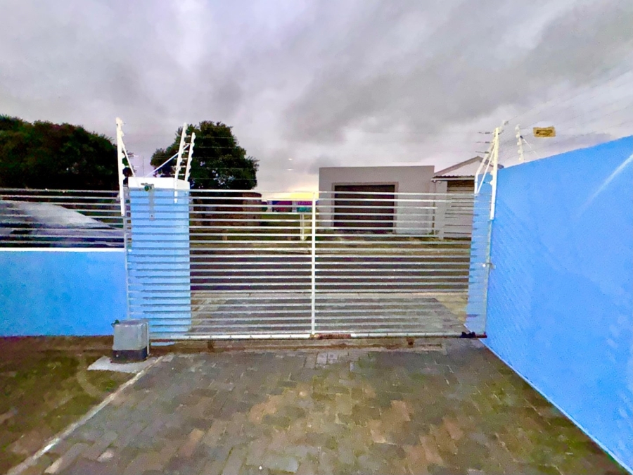 To Let 3 Bedroom Property for Rent in Wavecrest Western Cape
